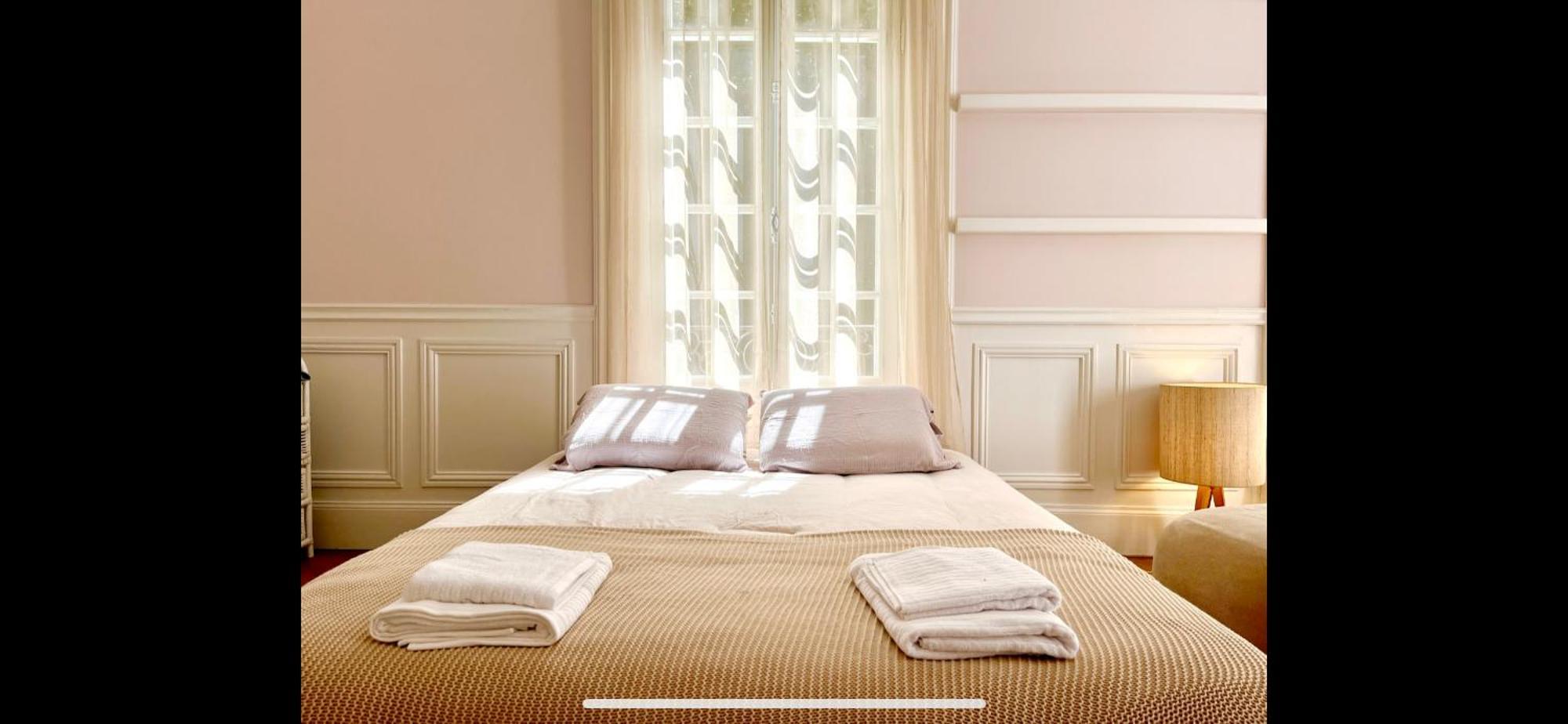 Suite Avec Grande Terrasse Et Parc - Gite Classe 4 Etoiles エトルタ エクステリア 写真