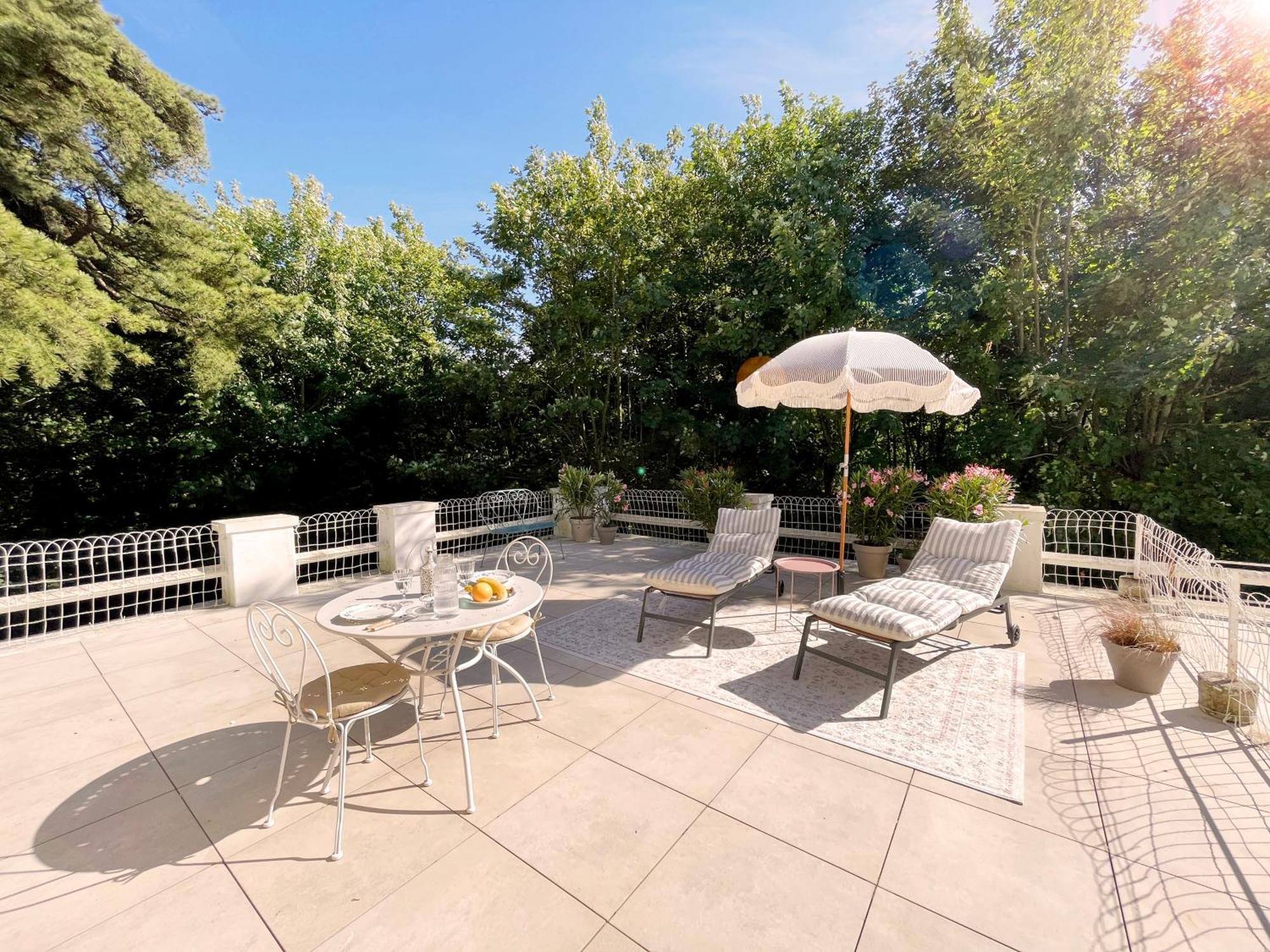 Suite Avec Grande Terrasse Et Parc - Gite Classe 4 Etoiles エトルタ エクステリア 写真